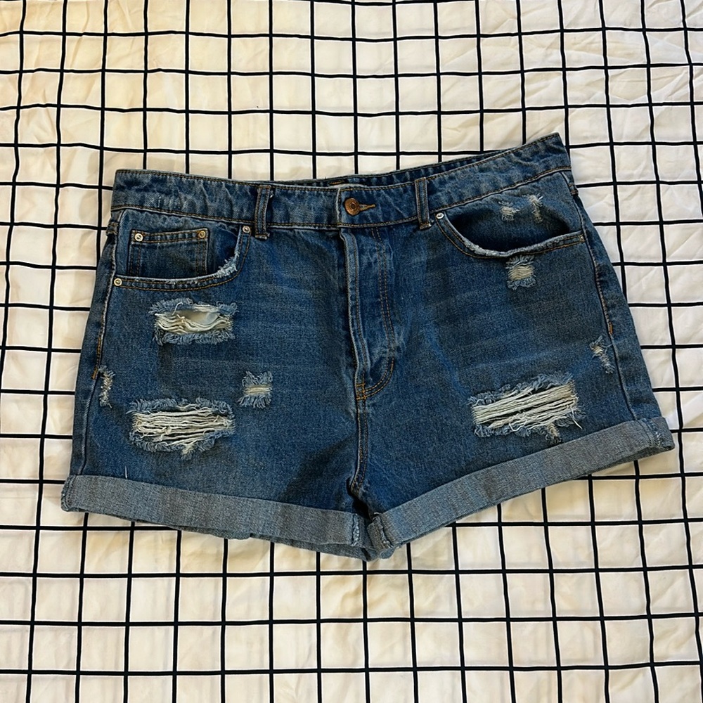Cute Forever 21 Jean shorts
